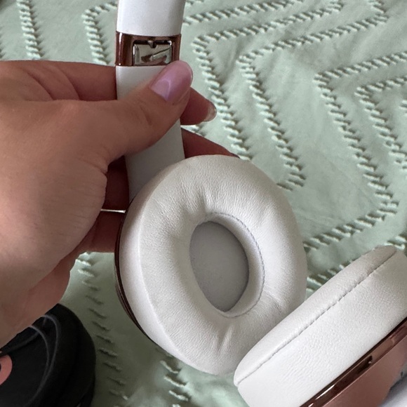 Solo3 Wireless. Rose Gold - Picture 6 of 11